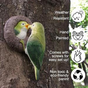 Resin Feeding Bird Figurines Statue