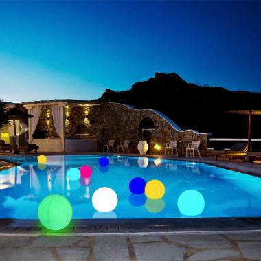 Inflatable Waterproof Balls For Decorating Swimming Pools And Backyard Parties