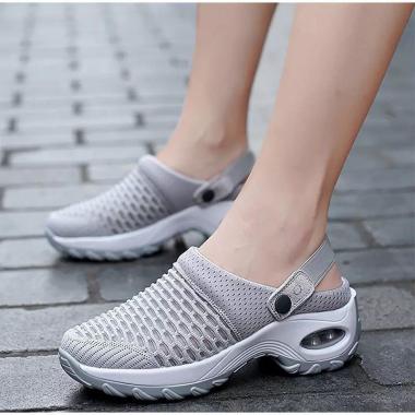 Ladies' Air Cushioned Mesh Comfortable Sandals Outdoor Half Slippers
