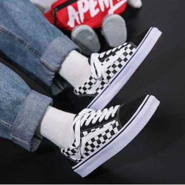 Low Cut Versatile Skateboard Canvas Casual Shoes For Couples